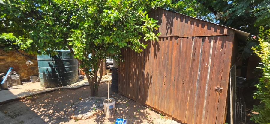 5 Bedroom Property for Sale in Wilkoppies North West